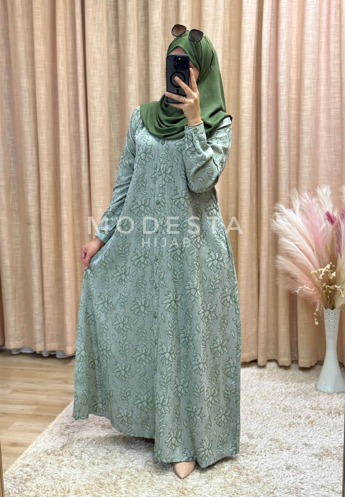 Robe Warda